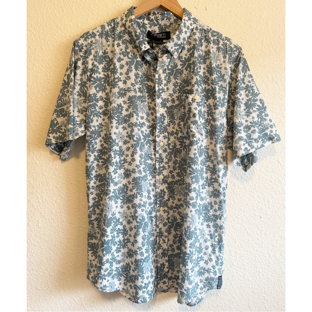 Ezekiel Blue and White Floral Button Down Shirt-size L- NWT